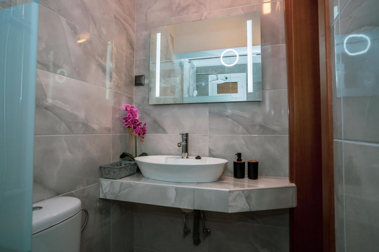 Seashell Luxury Apartment Nikiti  Exterior photo