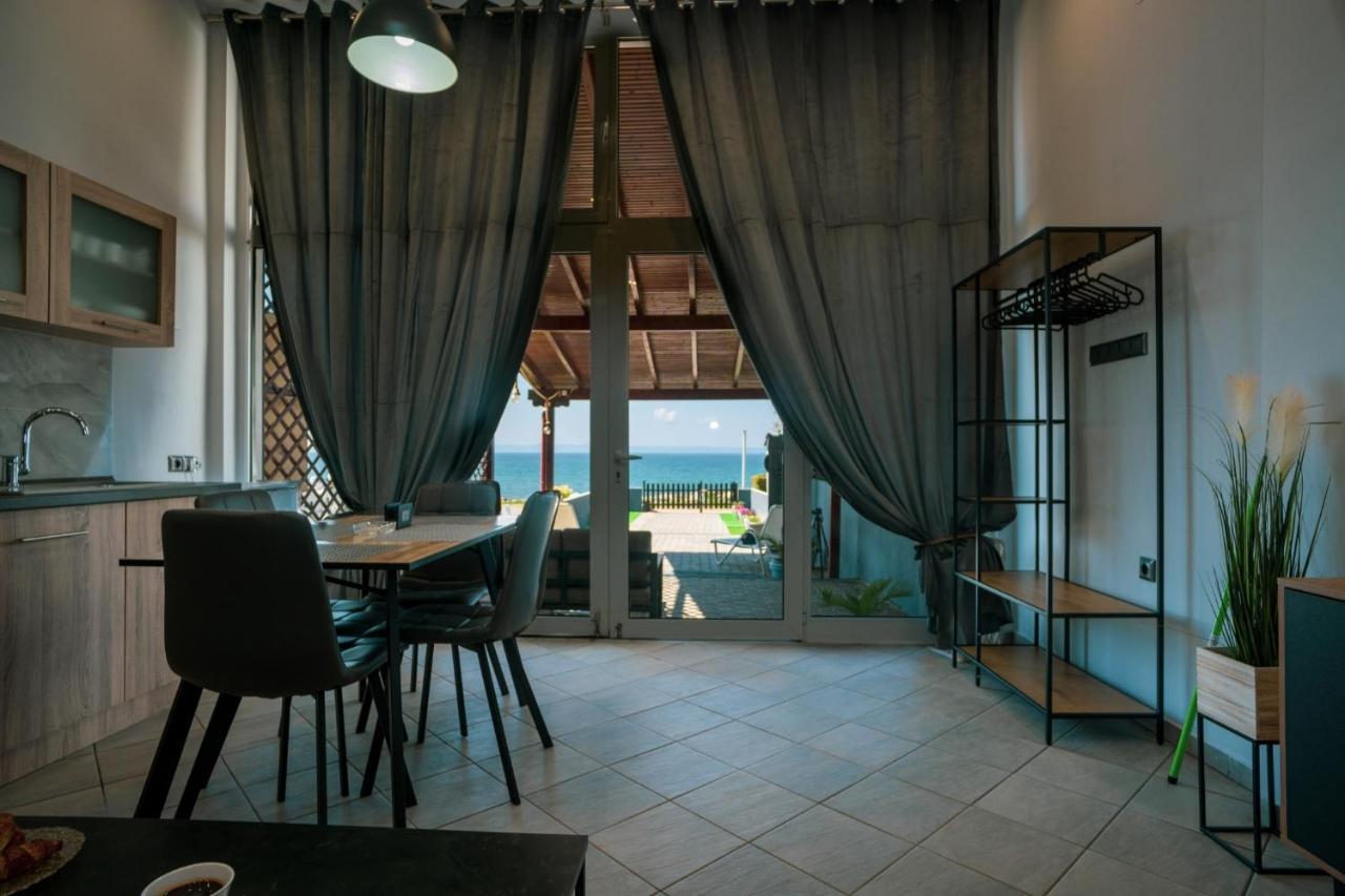Seashell Luxury Apartment Nikiti  Exterior photo